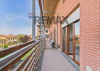 Balcone - Appartamento via Repubblica
 
45, Cura Carpignano - foto 8
