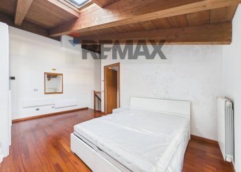 Camera / camera da letto - Appartamento via Repubblica
 
45, Cura Carpignano - foto 13