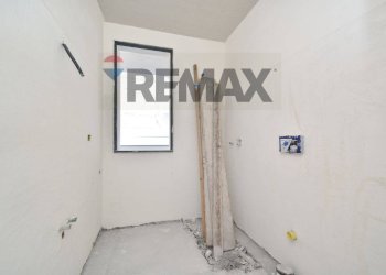 Stanza vuota - Casa semi indipendente Via Camillo Benso Conte di Cavour
 
198, Misterbianco - foto 11