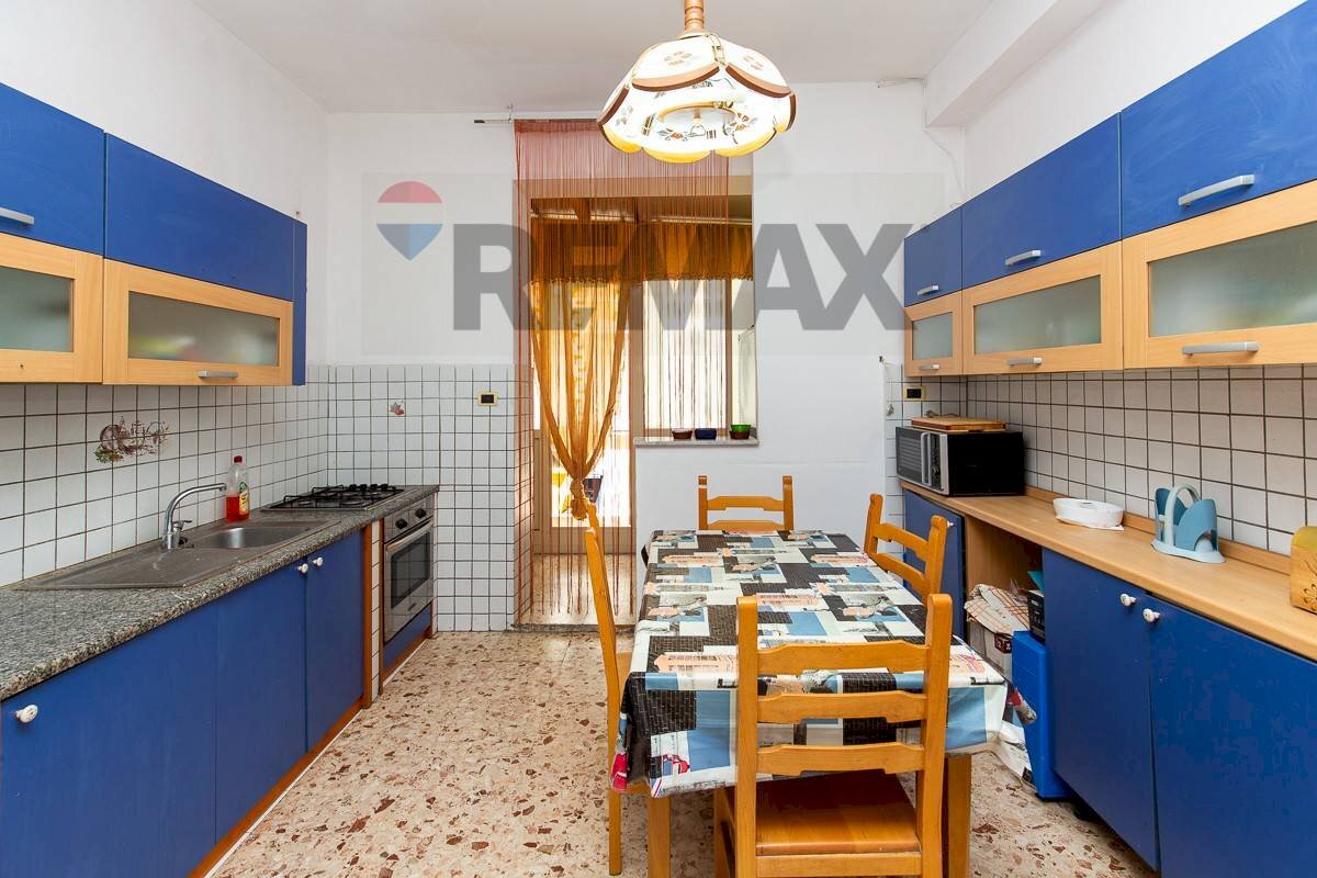 Cucina abitabile - Appartamento Via Pietro Mascagni
 
41, Acireale - foto 1