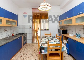 Cucina abitabile - Appartamento Via Pietro Mascagni
 
41, Acireale - foto 1