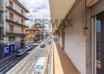 Balcone su Via Vigo - Appartamento Via Pietro Mascagni
 
41, Acireale - foto 20