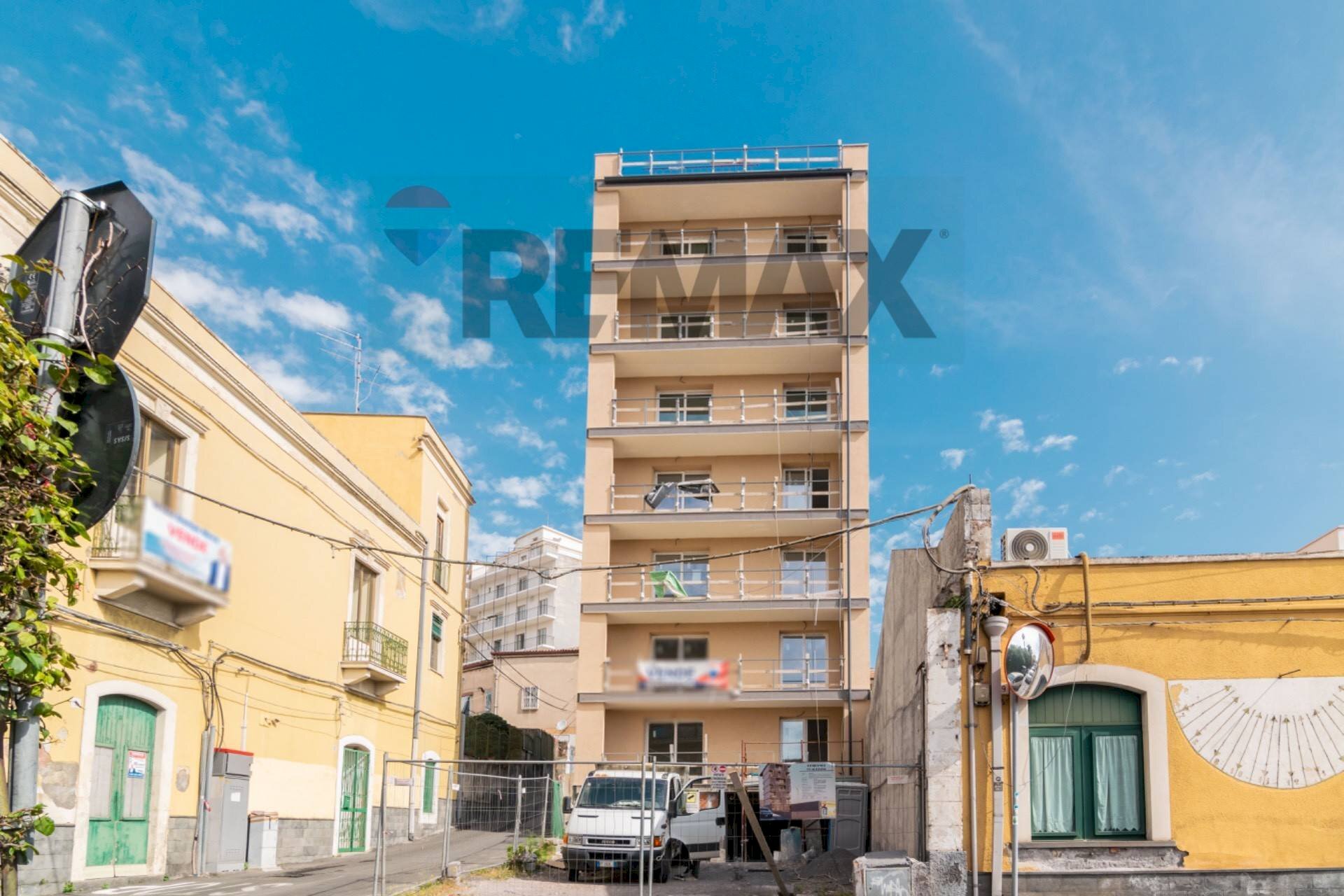 Edificio all\'aperto - Three-room apartment Via Claudio Claudiano
 
snc, Catania - photo 1