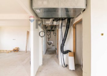Hall / corridoio - Three-room apartment Via Claudio Claudiano
 
snc, Catania - photo 11