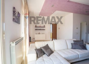 Soggiorno - Semi-detached house Via Pescara
 
7, Mascalucia - photo 10