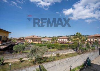 Edificio all\'aperto - Semi-detached house Via Pescara
 
7, Mascalucia - photo 26
