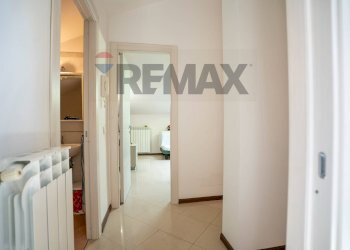 Hall / corridoio - Semi-detached house Via Pescara
 
7, Mascalucia - photo 38