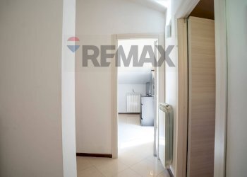 Hall / corridoio - Semi-detached house Via Pescara
 
7, Mascalucia - photo 39