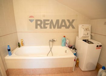 Bagno - Semi-detached house Via Pescara
 
7, Mascalucia - photo 42