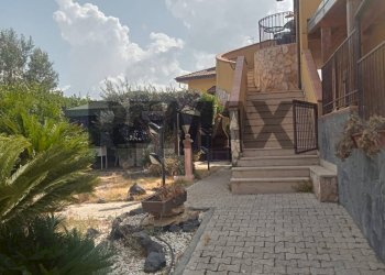Terrazza - Semi-detached house Via Pescara
 
7, Mascalucia - photo 57