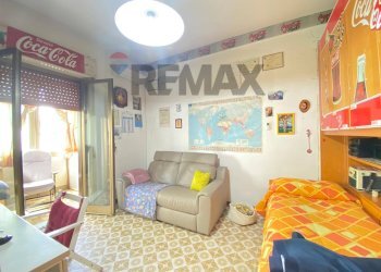 Soggiorno - Four-room apartment Via Maestri Del Lavoro
 
9, Catania - photo 19