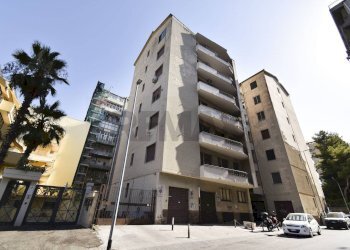 Edificio all\'aperto - Appartamento Via Fimia
 
18, Catania - foto 2