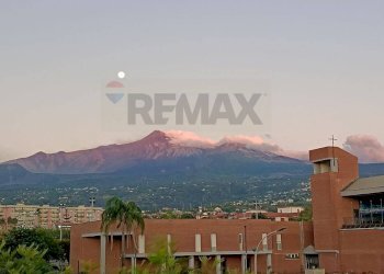 Edificio all\'aperto - Terreno edificabile strada 28 Mario Carbonaro
sn, Riposto - foto 1
