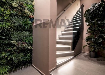 Scale - Independent house Piazza Umberto I
 
56/57, Motta Sant'Anastasia - photo 10