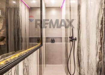 Bagno - Independent house Piazza Umberto I
 
56/57, Motta Sant'Anastasia - photo 18