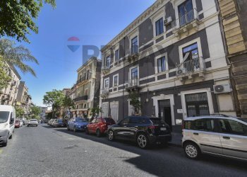 Edificio all\'aperto - Two-room apartment Via Plebiscito
 
59, Catania - photo 1