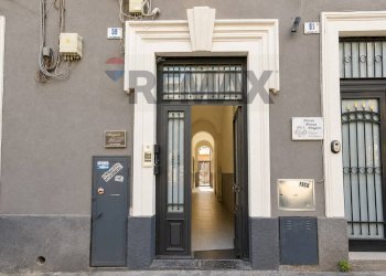 Edificio all\'aperto - Two-room apartment Via Plebiscito
 
59, Catania - photo 2
