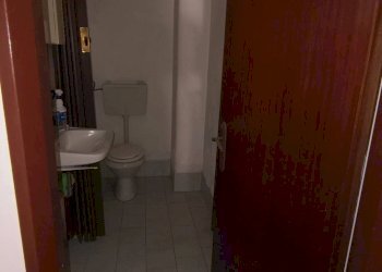 Bagno - Commercial Premises Via Minghetti
39, Giarre - photo 11