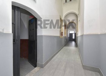 Hall / corridoio - Two-room apartment Via Plebiscito
 
59, Catania - photo 21