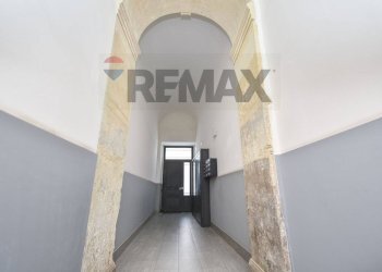 Hall / corridoio - Two-room apartment Via Plebiscito
 
59, Catania - photo 22