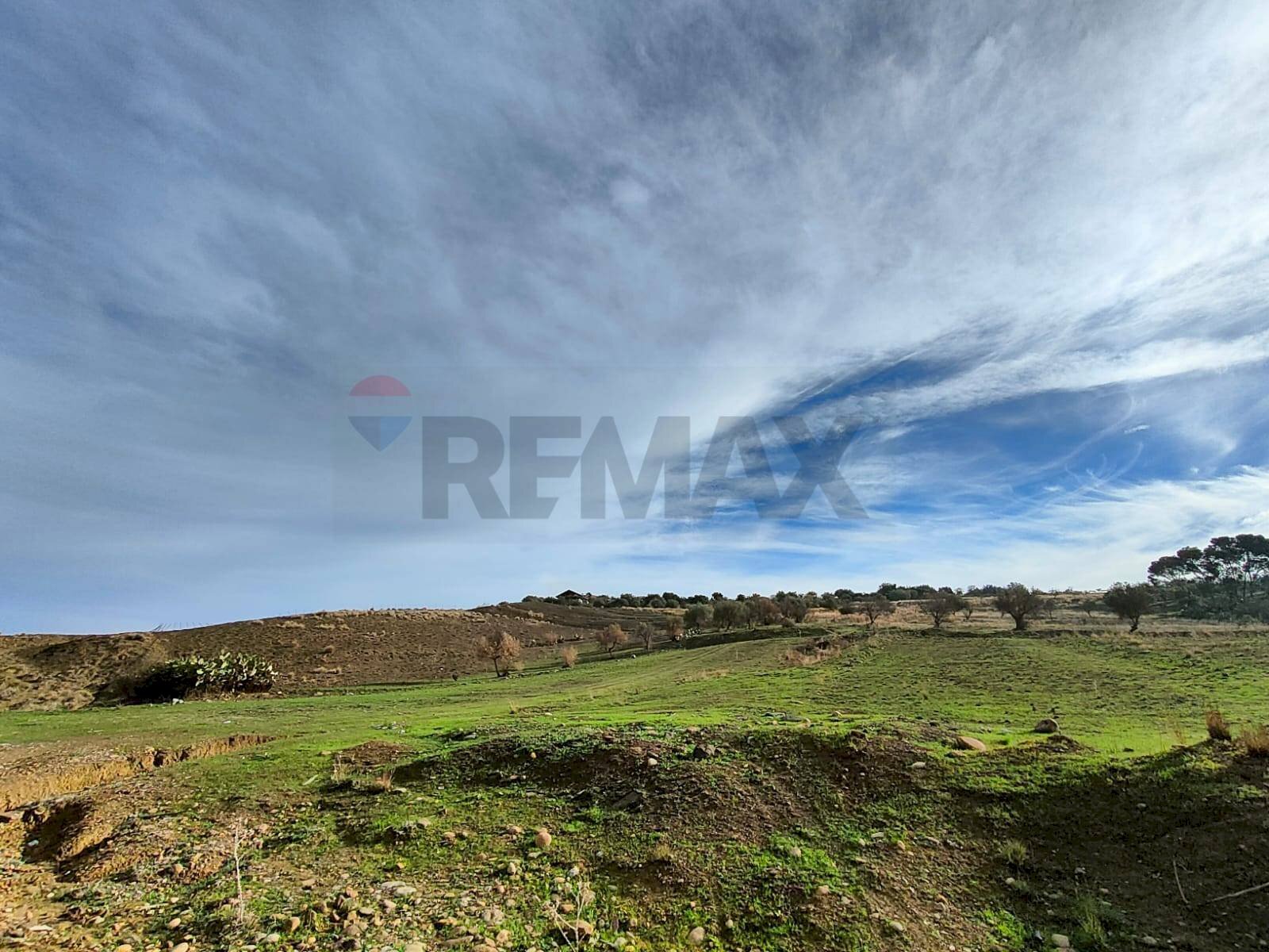 Vista delle montagne - Terreno edificabile contrada salinella
 
SNC, Motta Sant'Anastasia - foto 1