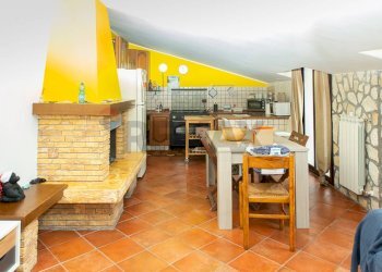 Sala da pranzo - Attico Via Pulei
 
39, Mascalucia - foto 2