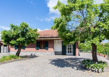 Casa all\'aperto - Villa Contrada Calcerana Marina Piazza Aretusa
 
snc, Biancavilla - photo 1