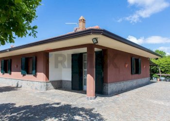Casa all\'aperto - Villa Contrada Calcerana Marina Piazza Aretusa
 
snc, Biancavilla - photo 7