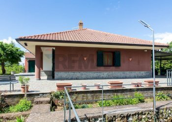 Casa all\'aperto - Villa Contrada Calcerana Marina Piazza Aretusa
 
snc, Biancavilla - photo 8