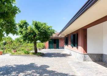 Casa all\'aperto - Villa Contrada Calcerana Marina Piazza Aretusa
 
snc, Biancavilla - photo 9