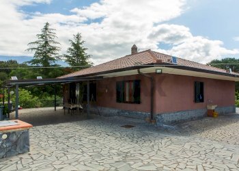 Casa all\'aperto - Villa Contrada Calcerana Marina Piazza Aretusa
 
snc, Biancavilla - photo 15