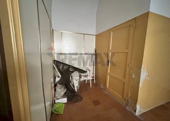Hall / corridoio - Locale Commerciale Via Roma
103, San Giovanni la Punta - foto 12