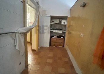 Hall / corridoio - Locale Commerciale Via Roma
103, San Giovanni la Punta - foto 15