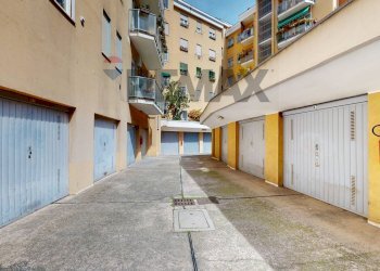 Edificio all\'aperto - Trilocale Via Antonio Vallisneri
11, Milano - foto 38
