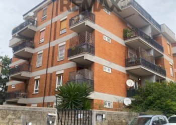 Edificio all\'aperto - Two-room apartment Via Ezio Sciamanna
 
7, Roma - photo 1