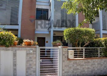 Edificio all\'aperto - Apartment Scandicci - photo 2