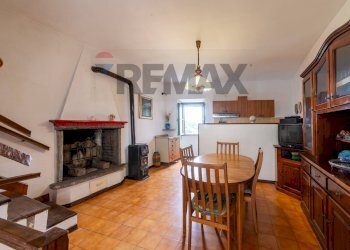 Sala da pranzo - Semi-detached house via dell'Arco
 
24, Castiglion Fiorentino - photo 3