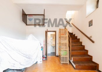 Scale - Semi-detached house via dell'Arco
 
24, Castiglion Fiorentino - photo 9