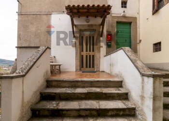 Scale - Semi-detached house via dell'Arco
 
24, Castiglion Fiorentino - photo 17