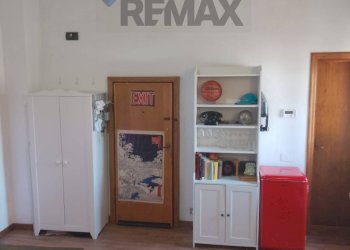 Hall / corridoio - Three-room apartment G. Di Vittorio
 
1, Figline e Incisa Valdarno - photo 5