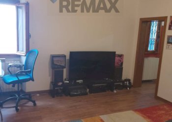 Soggiorno - Three-room apartment G. Di Vittorio
 
1, Figline e Incisa Valdarno - photo 11