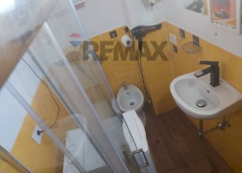 Bagno - Three-room apartment G. Di Vittorio
 
1, Figline e Incisa Valdarno - photo 19