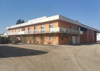 Edificio all\'aperto - Shed Via Alessandro Monteneri
37, Perugia - photo 39