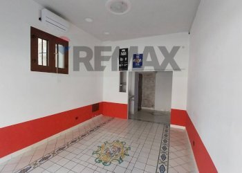 Parcheggio - Commercial Premises Salerno - photo 1