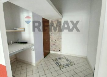 Stanza vuota - Commercial Premises Salerno - photo 4