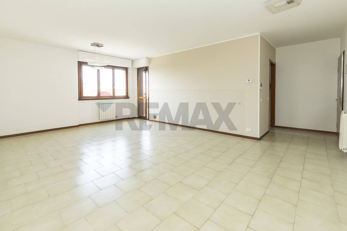 Stanza vuota - Three-room apartment Giovanni Pacini
81, Seregno - photo 2