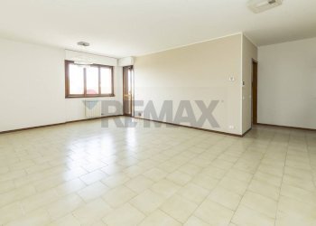 Stanza vuota - Three-room apartment Giovanni Pacini
 
81, Seregno - photo 2