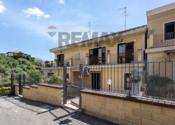 Casa all\'aperto - Terraced Villa Via Nazionale Guardia
 
316, Acireale - photo 1
