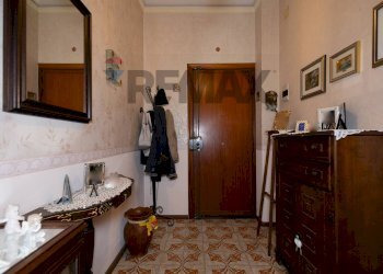 Hall / corridoio - Quadrilocale Via Tupparello
 
1, Acireale - foto 4