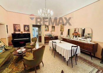 Sala da pranzo - Appartamento Via della Maestranza
 
45, Siracusa - foto 5